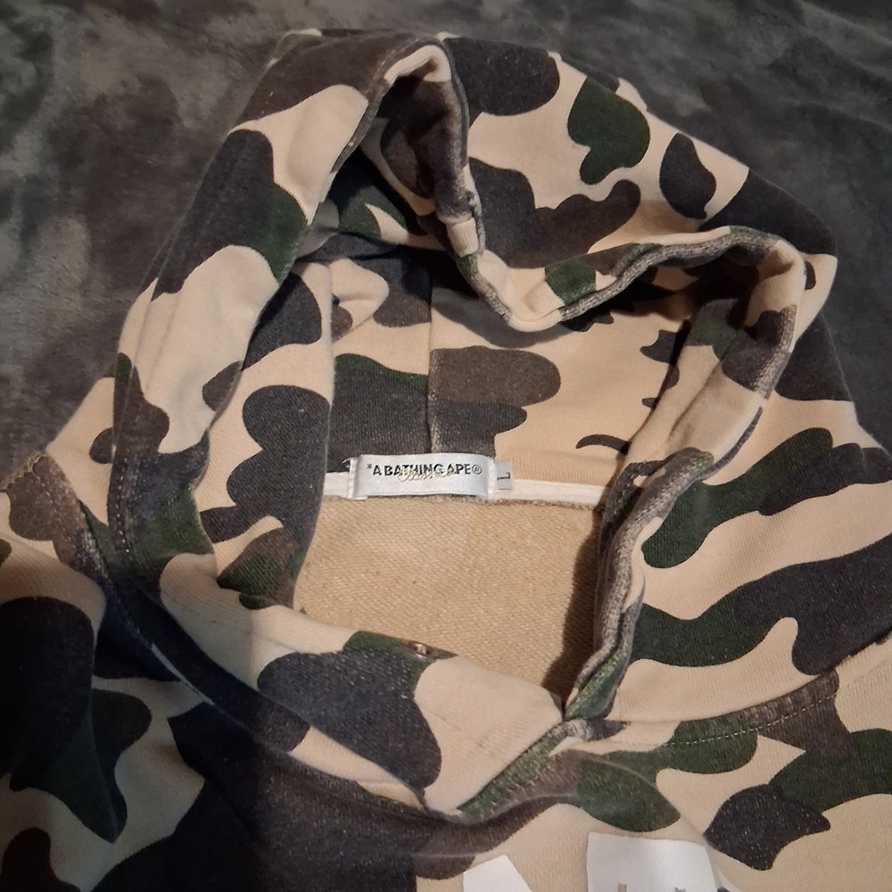A Bathing Ape BAPE Camo Hoodie Size Large Gorilla Logo College Pullover OBO - Picture 5 of 15